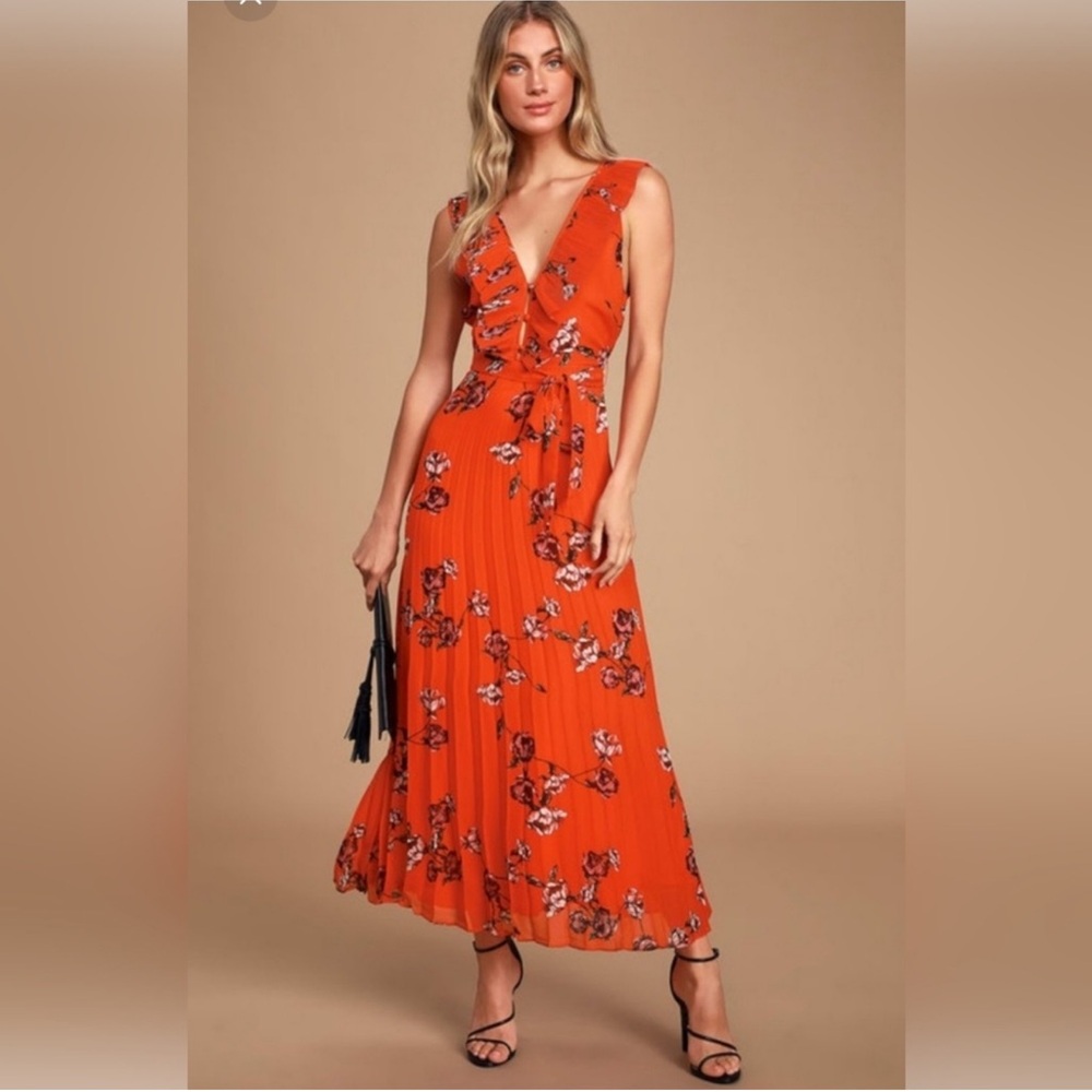 Lulus Loved By You Red Orange Floral Print Pleated Chiffon Maxi Dress